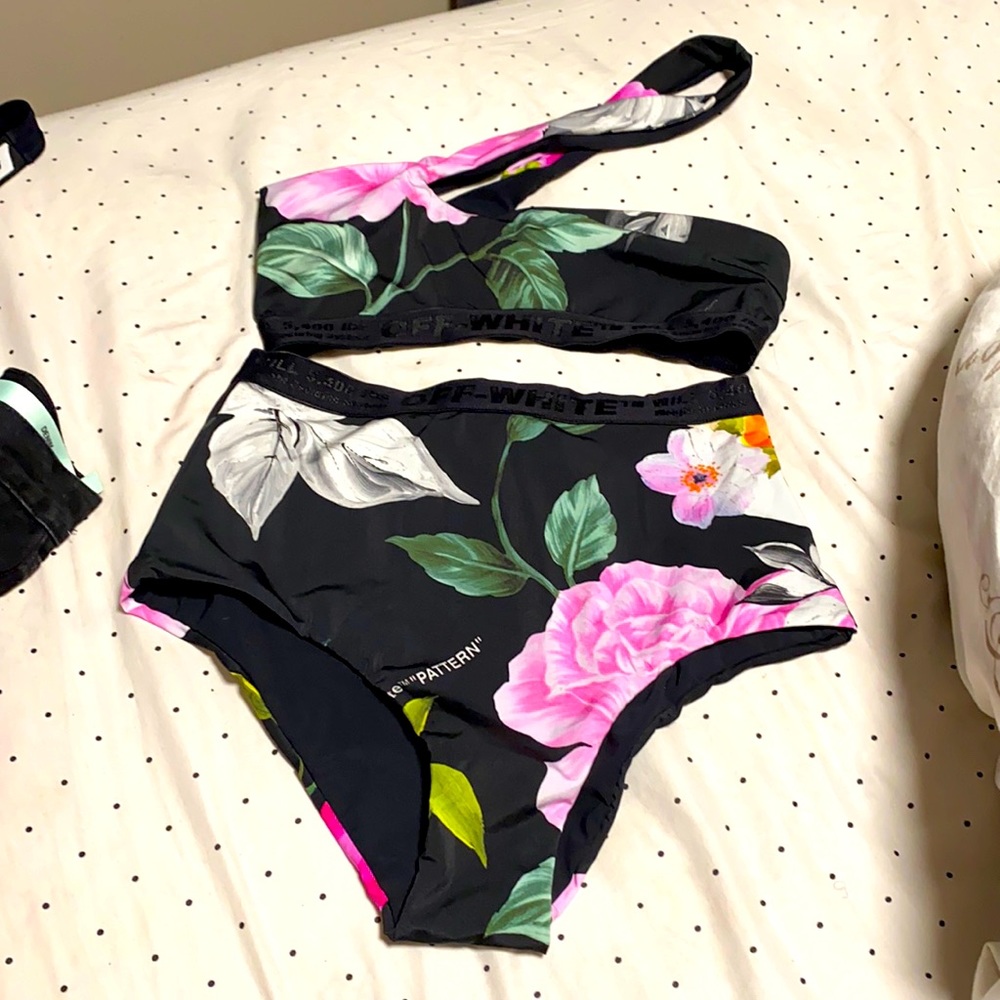 NEVER WORN OFF WHITE BATHING SUIT!